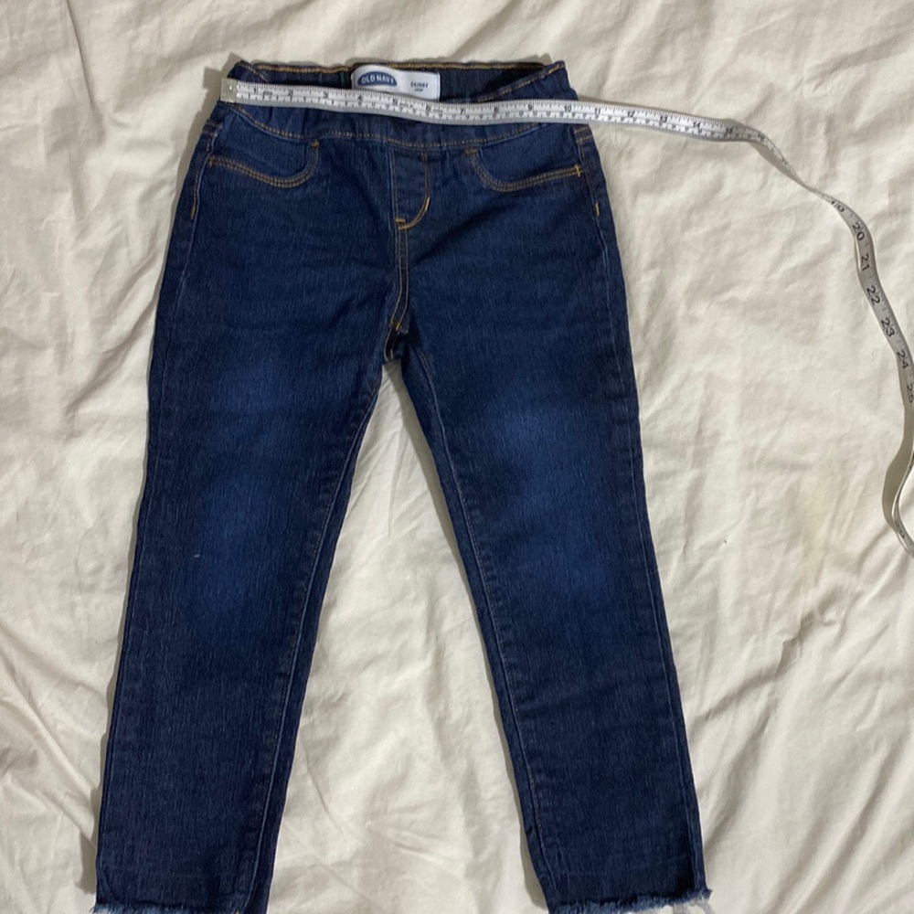 Old Navy Skinny Crop jeans size 6-7
